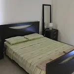 马里海岸别墅酒店