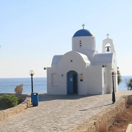 Maricosta Villa *